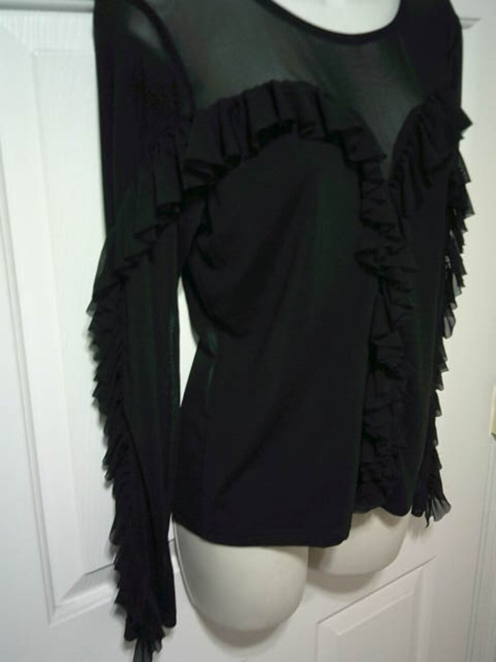 CUTE BKE BOUTIQUE SHEER LS BLACK BLOUSE RUFFLED DESIGN SIZE M 8-10 NICE 👩